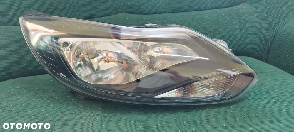 Ford Focus MK3 Lampa prawa BM51-13W029-CK - 1