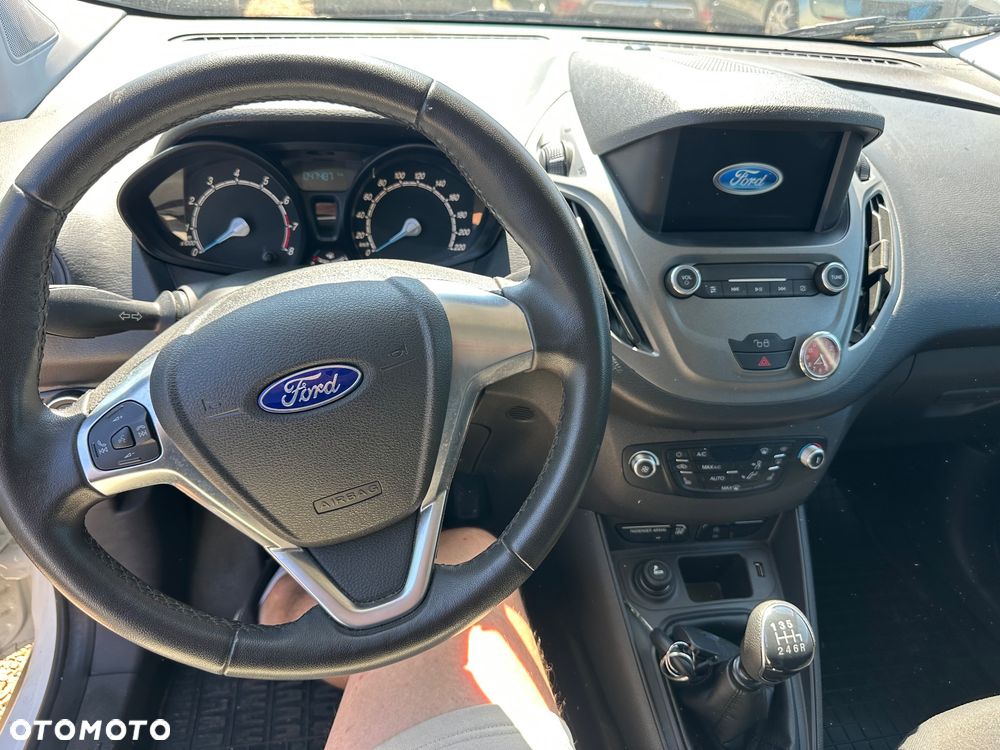 Ford TRANSIT Courier - 9