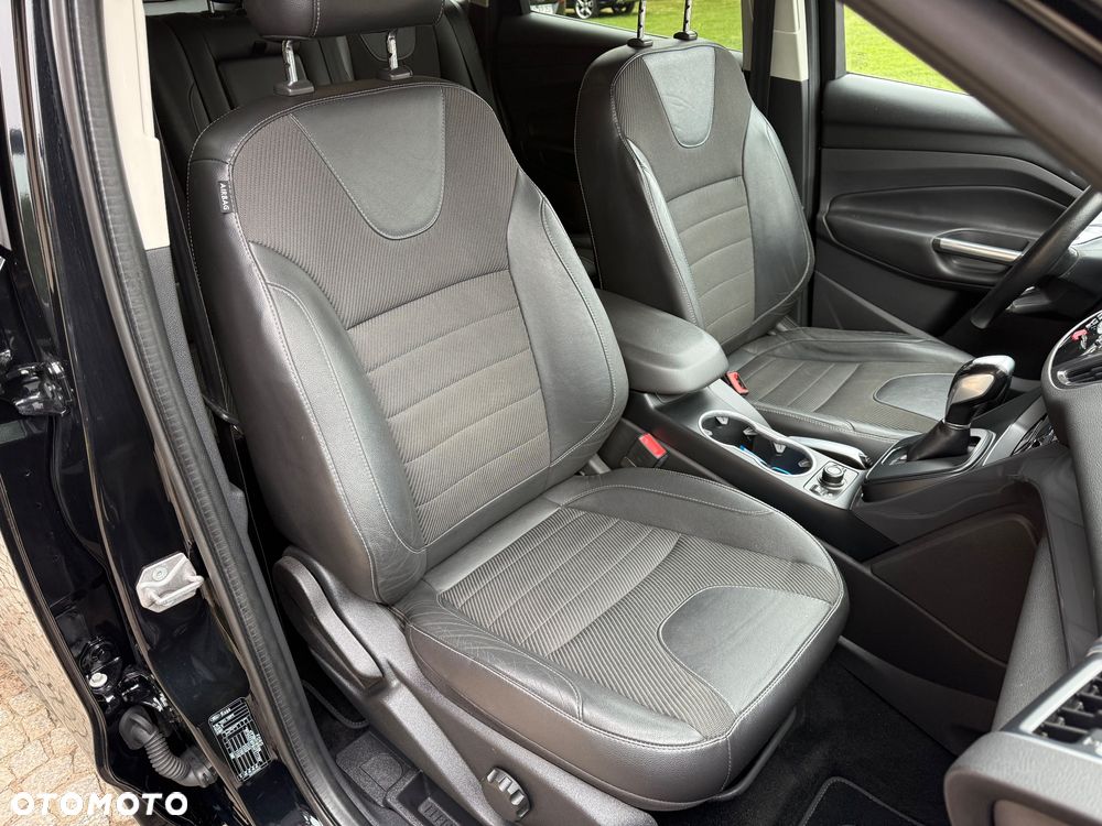Ford Kuga 2.0 TDCi 4x4 ST-Line - 22