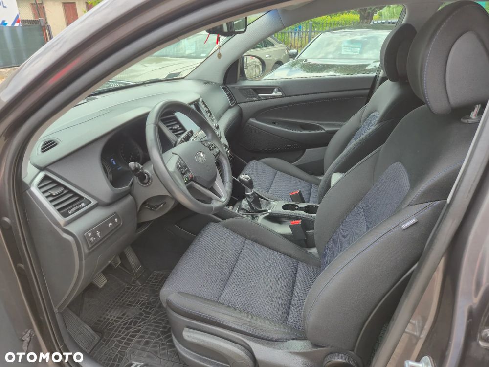 Hyundai Tucson 1.7 CRDI BlueDrive Style 2WD - 19