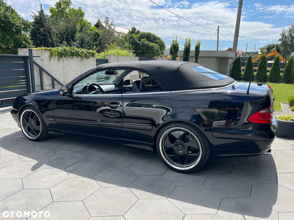 Mercedes-Benz CLK - 24