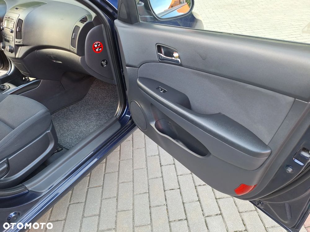 Hyundai i30 i30cw 1.6 Edition Plus - 28