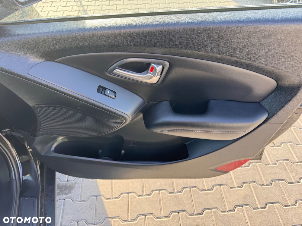 Hyundai ix35 1.7 CRDi Comfort 2WD - 10