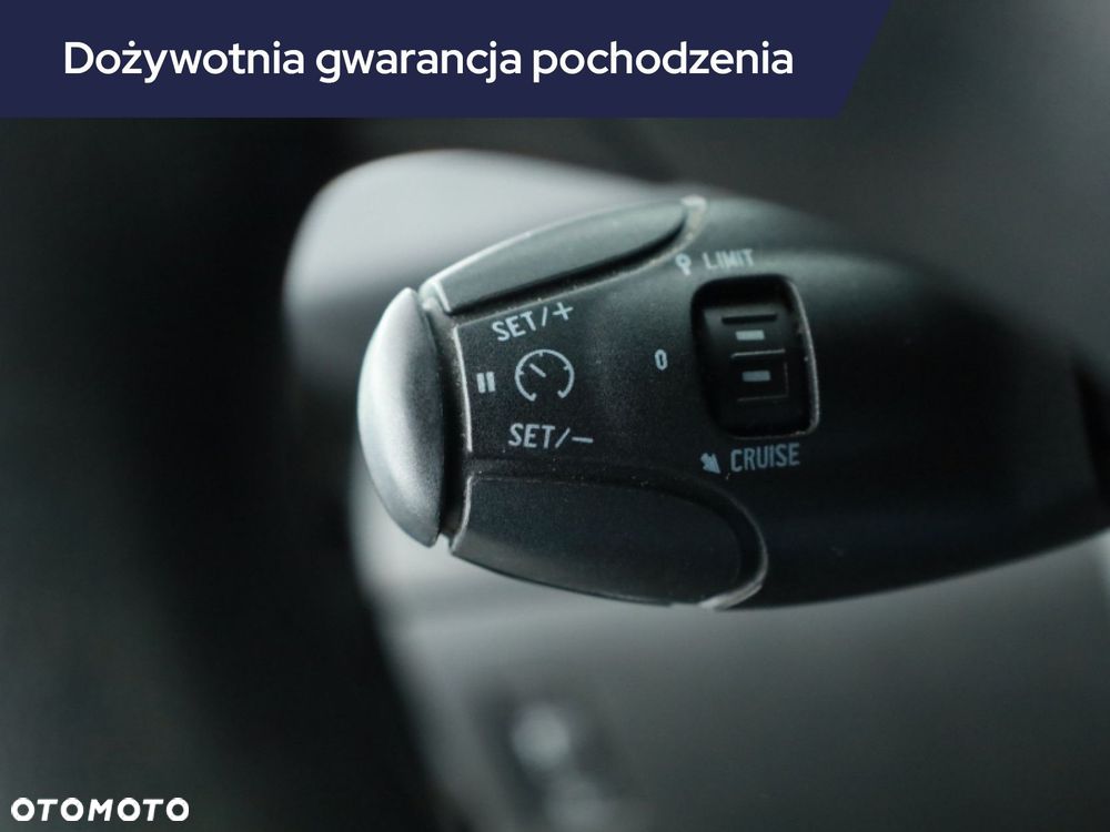 Peugeot 208 - 17