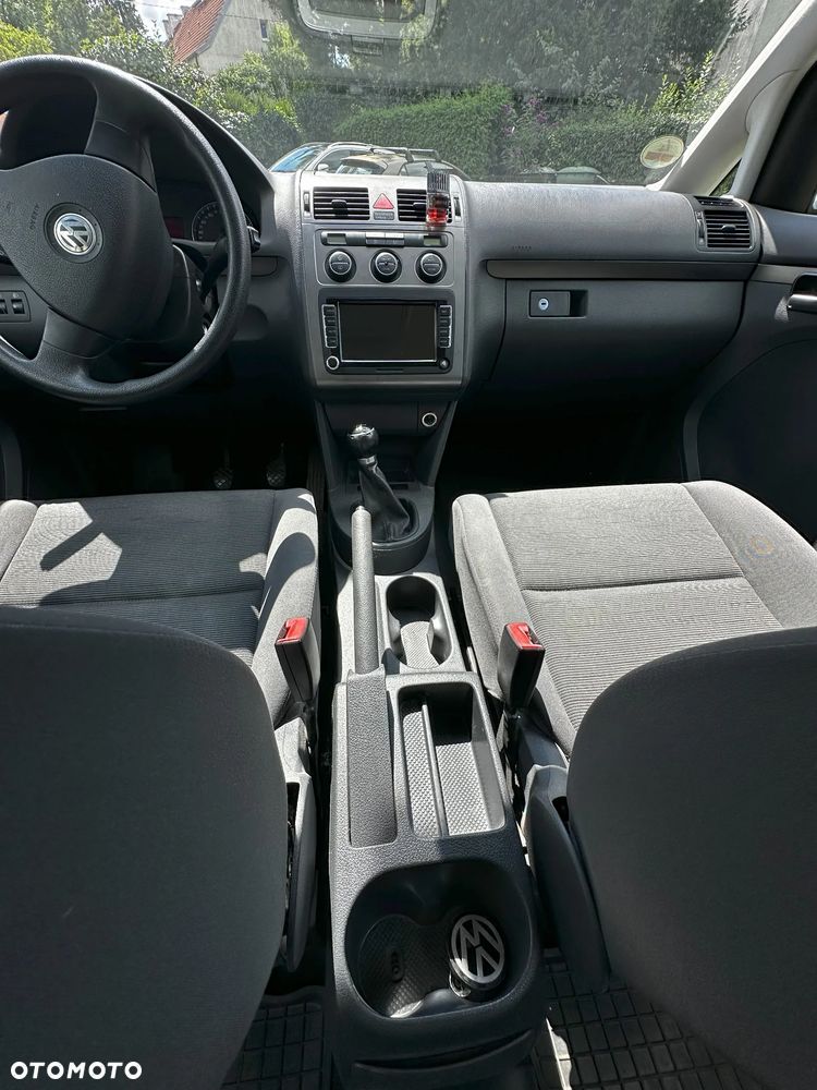 Volkswagen Touran 1.6 Conceptline - 7