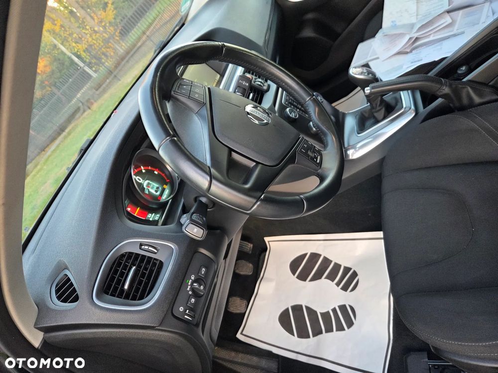 Volvo V40 - 24