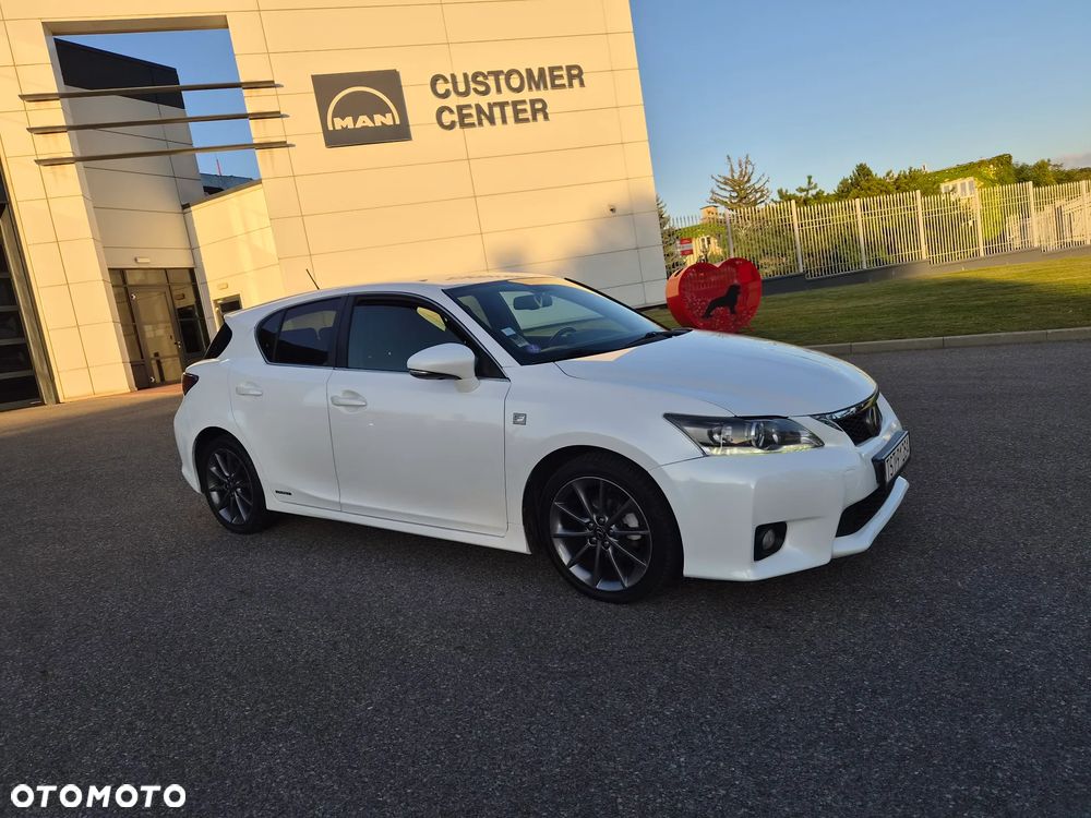 Lexus CT 200h F Sport - 6