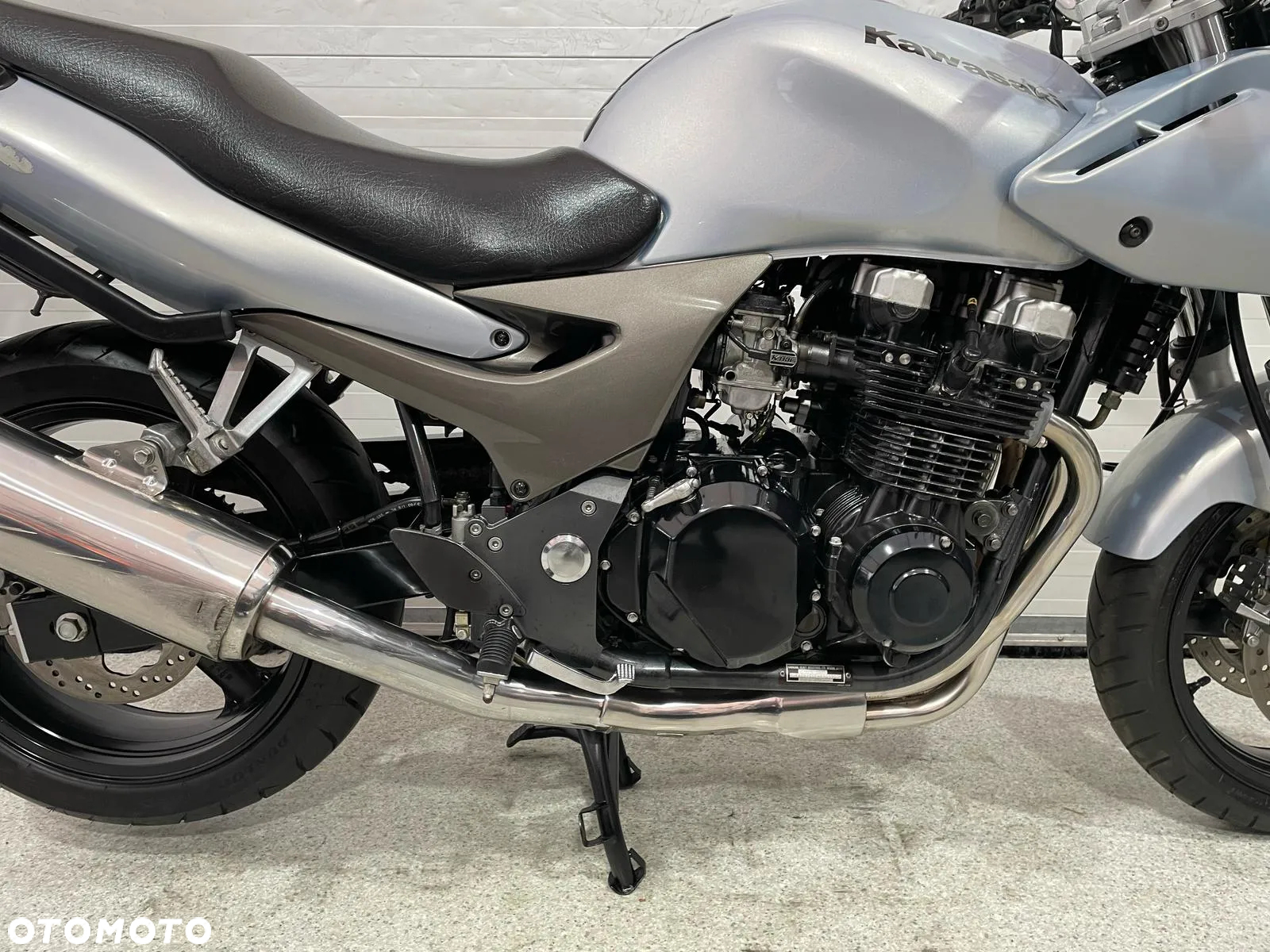 Kawasaki ZR - 23