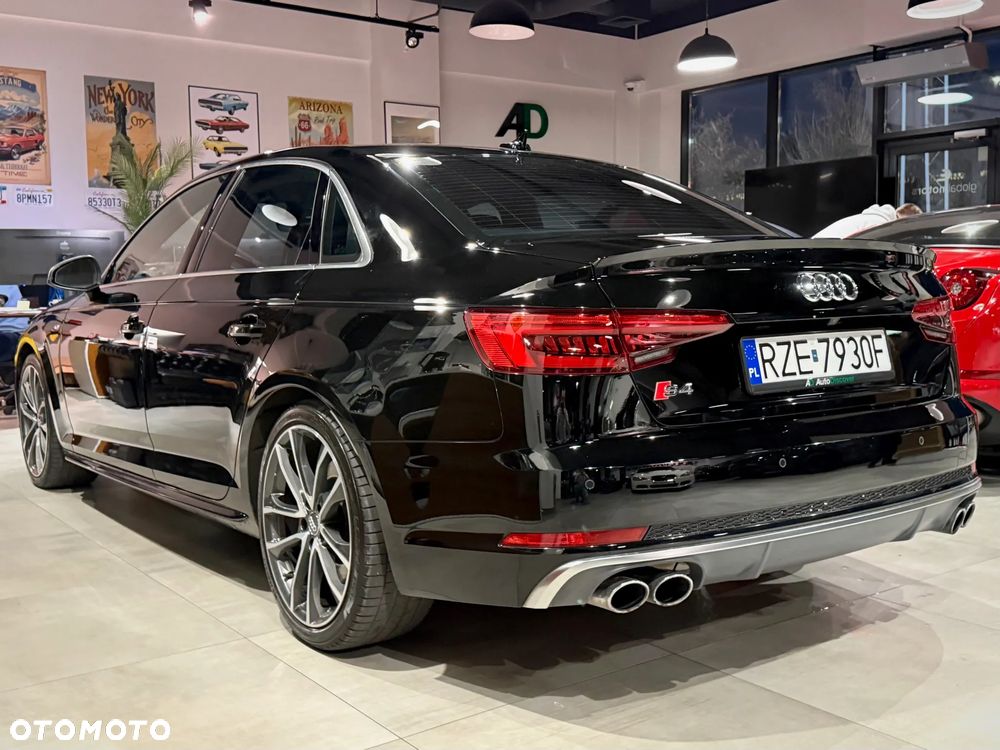 Audi S4 Limousine - 4