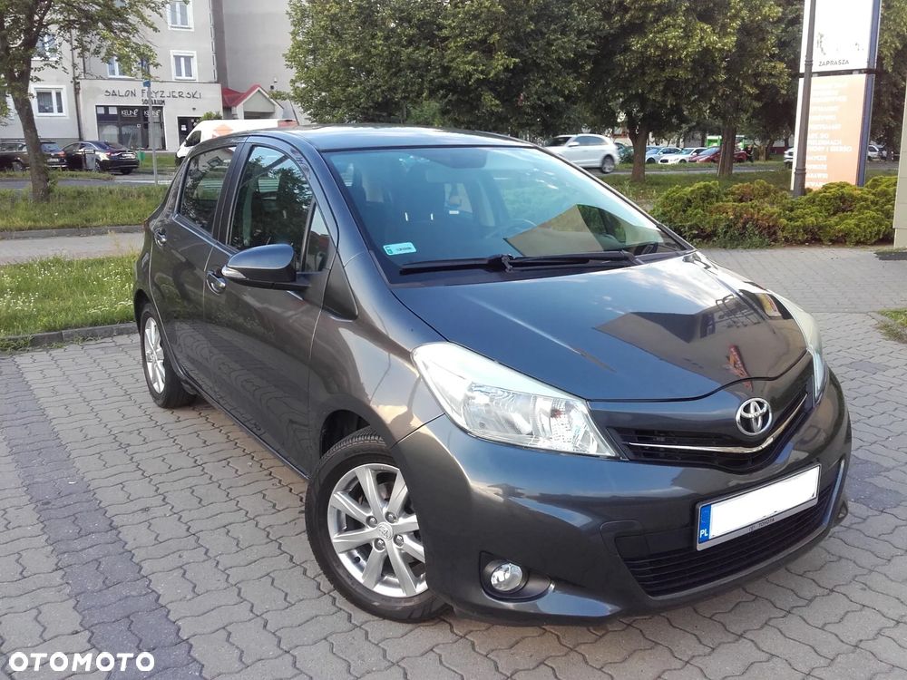 Toyota Yaris - 12