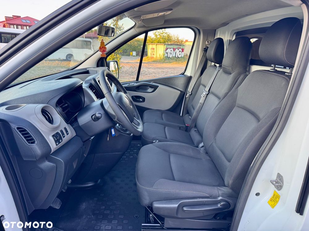 Renault Trafic - 10