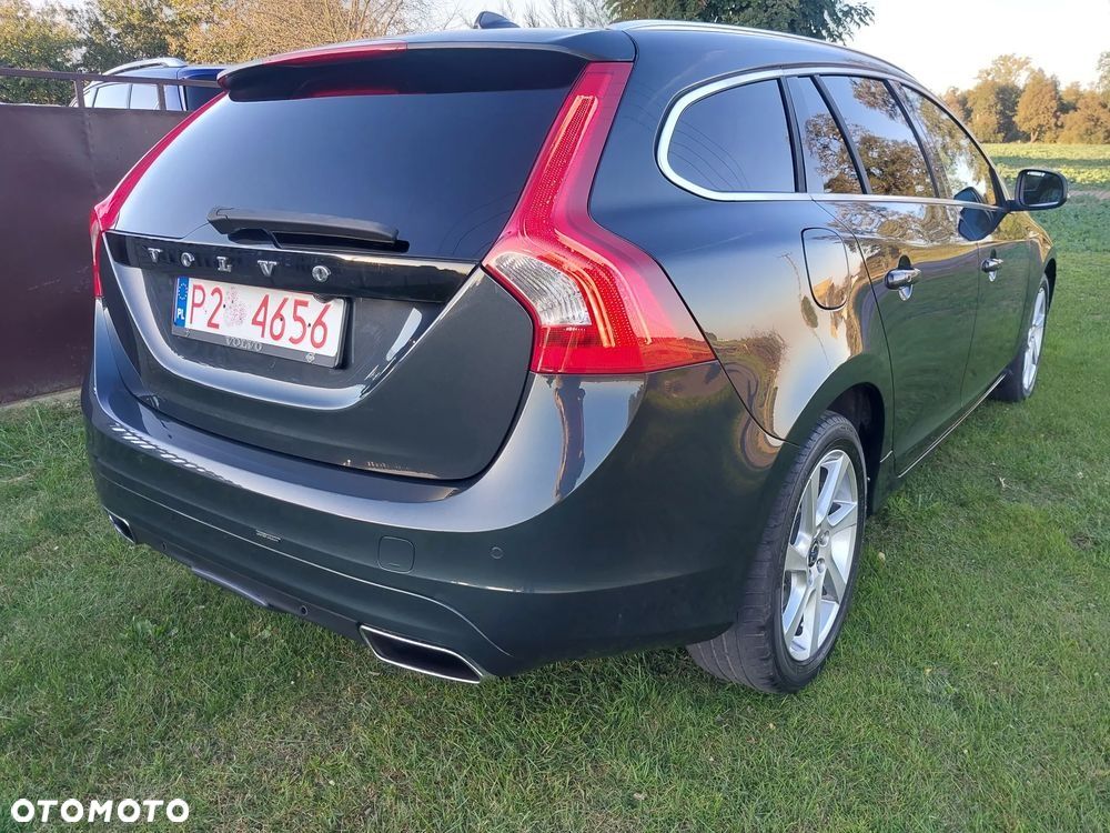 Volvo V60 D4 Drive-E R-Design Momentum - 18