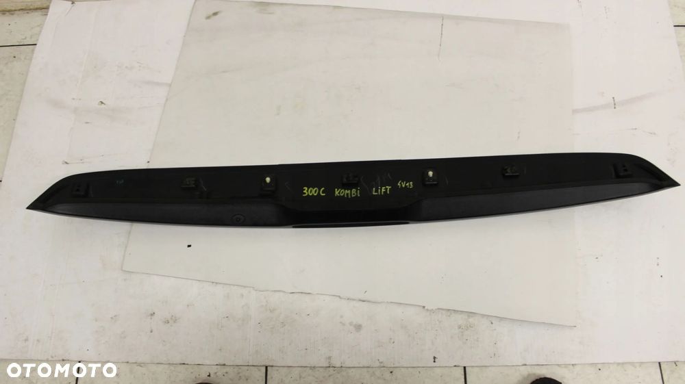 SPOILER LOTKA KLAPY CHRYSLER 300C KOMBI - 2