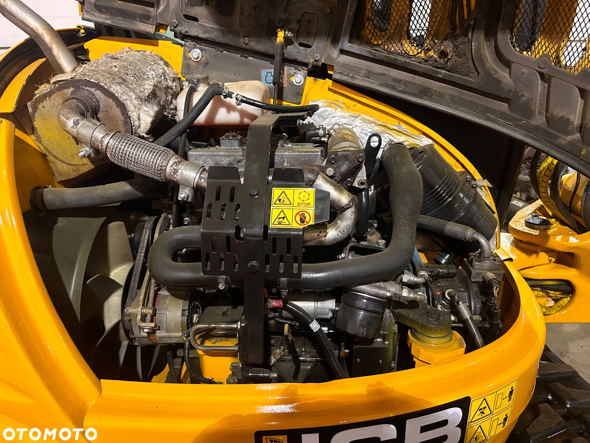 JCB 8065 - 12