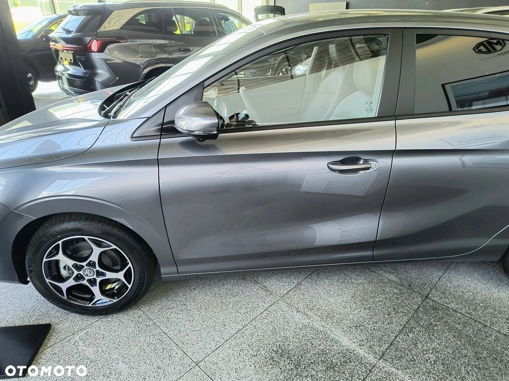 MG MG3 1.5 HEV+ Exclusive - 5