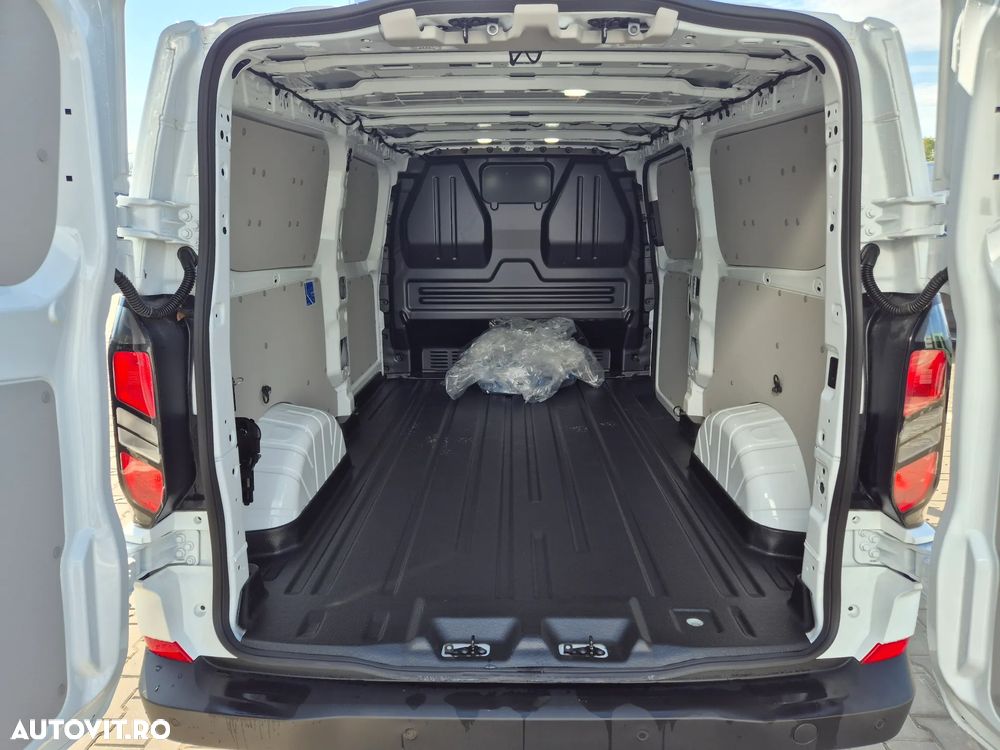 Ford Transit Custom - 13