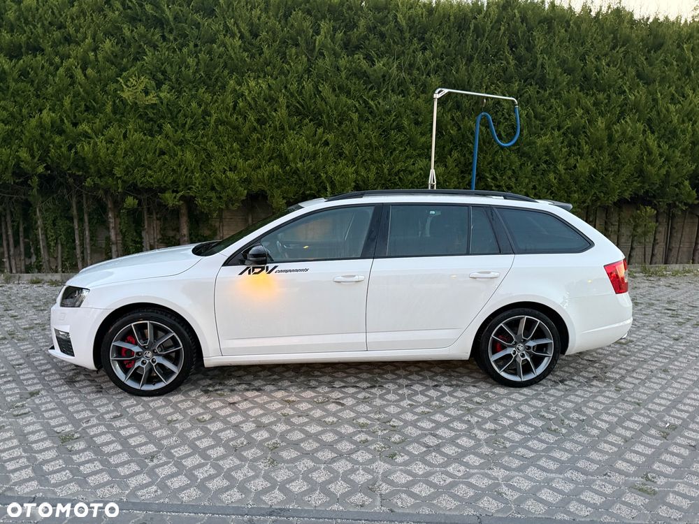 Skoda Octavia 2.0 TSI RS DSG - 6