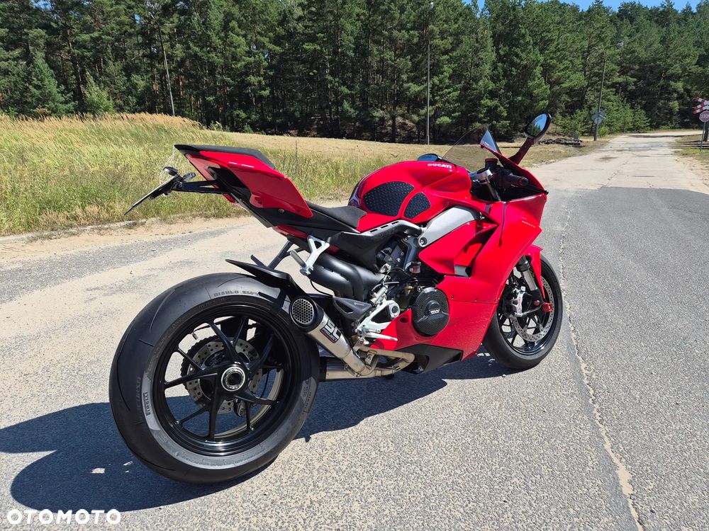Ducati Panigale V4 - 2