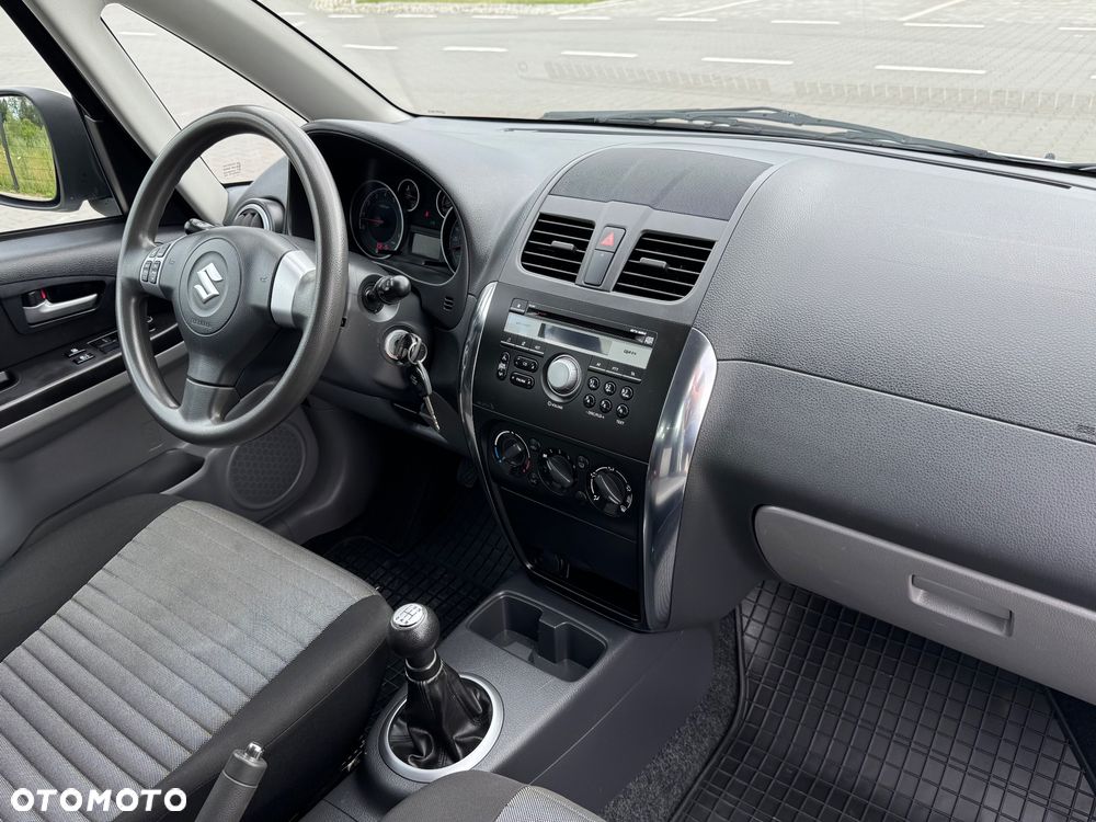 Suzuki SX4 1.6 VVT 4x4 Style - 29
