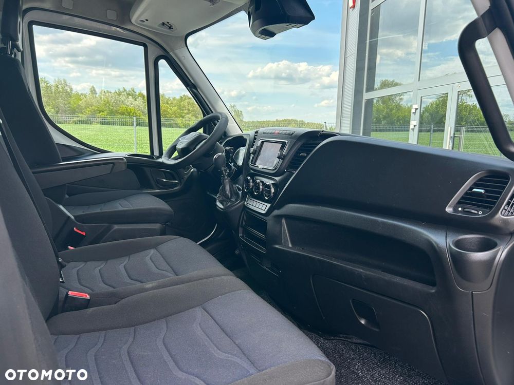 Iveco Daily 35C16 3.0 HPI Kontener 8 palet + winda 1000kg + drzwi boczne **Navi**KLIMA**Serwis**Sprowadzony** - 12