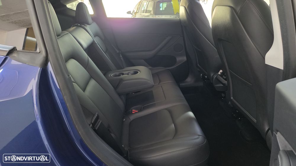 Tesla Model Y Long Range Tração Integral - 26