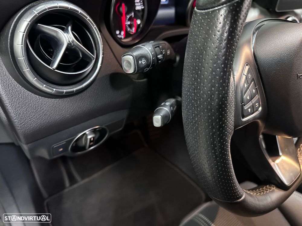 Mercedes-Benz CLA 180 d Shooting Brake Urban - 16