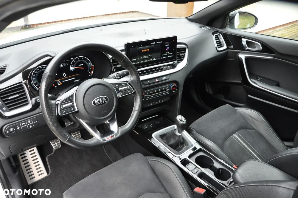 Kia Ceed 1.4 T-GDI OPF GT Line - 25