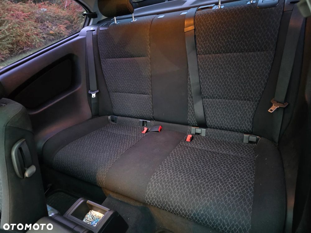 BMW Seria 3 316ti - 17
