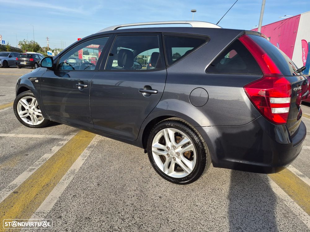 Kia Ceed SW 1.6 CRDi LX - 7