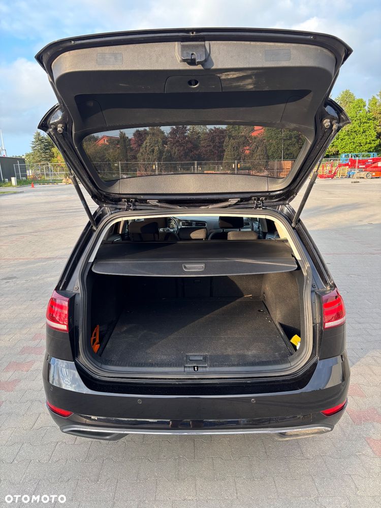 Volkswagen Golf 1.6 TDI BMT Comfortline - 10