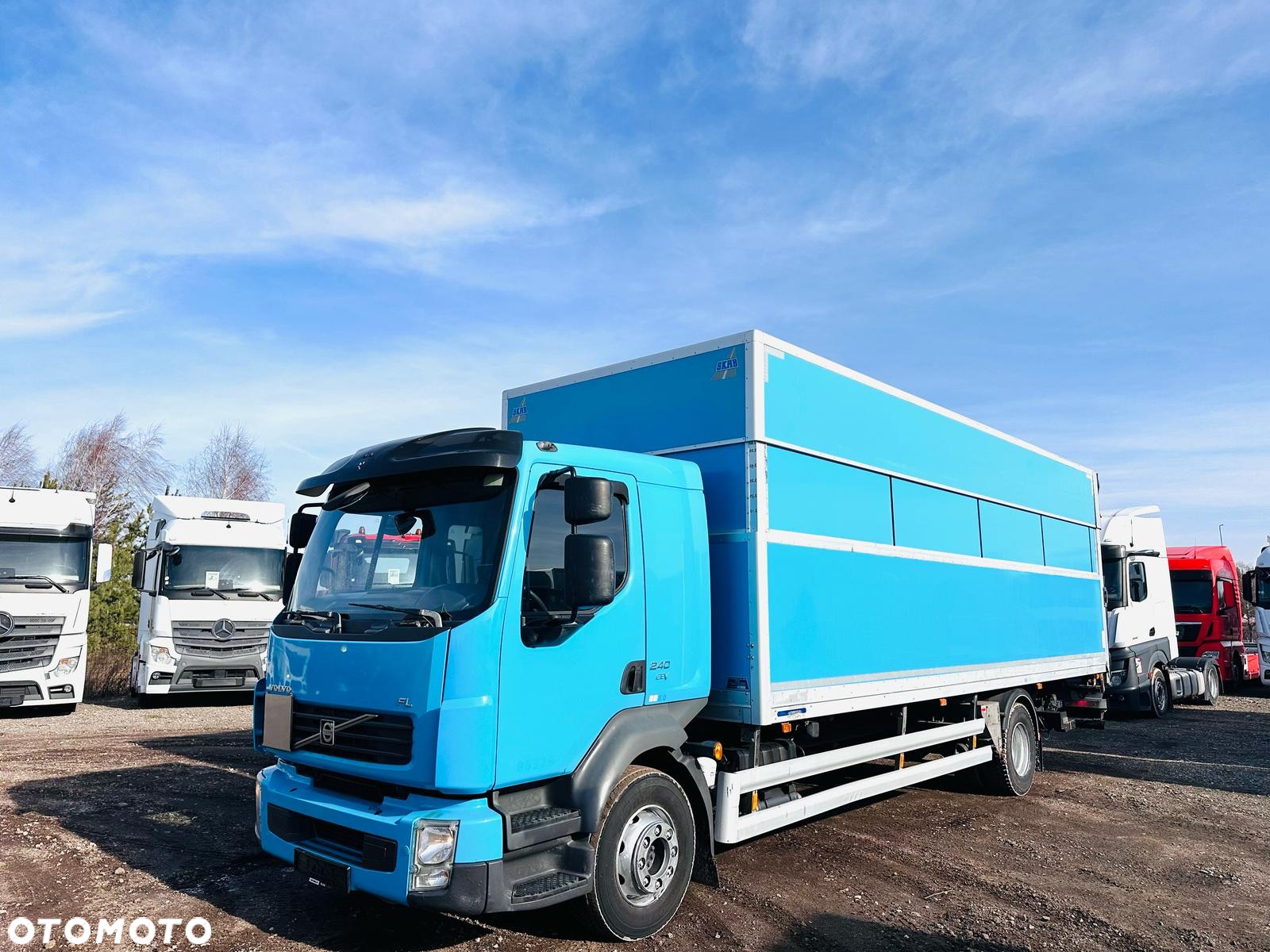 Volvo FL 240 EEV / REGULACJĄ WYSOKOŚCI SKRZYNI / WINDA ZEPRO - 5
