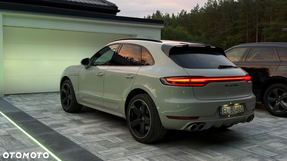 Porsche Macan - 2