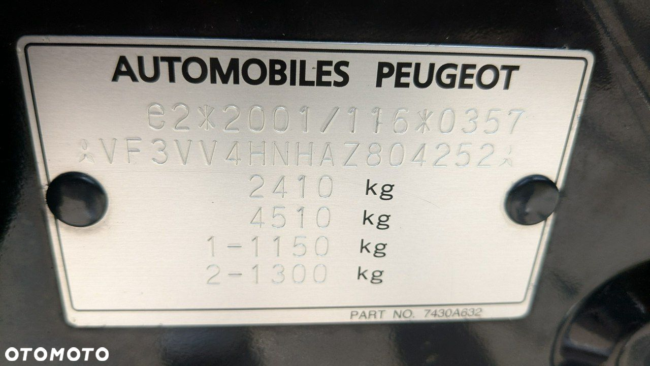 Peugeot 4007 - 22