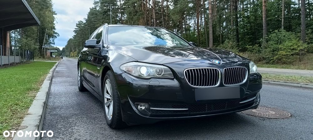 BMW Seria 5 520d Touring - 6