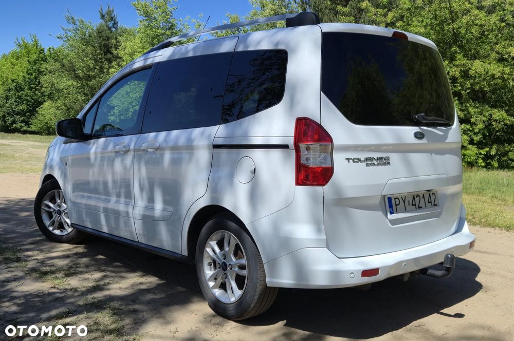 Ford Tourneo Courier 1.5 TDCi Sport - 4
