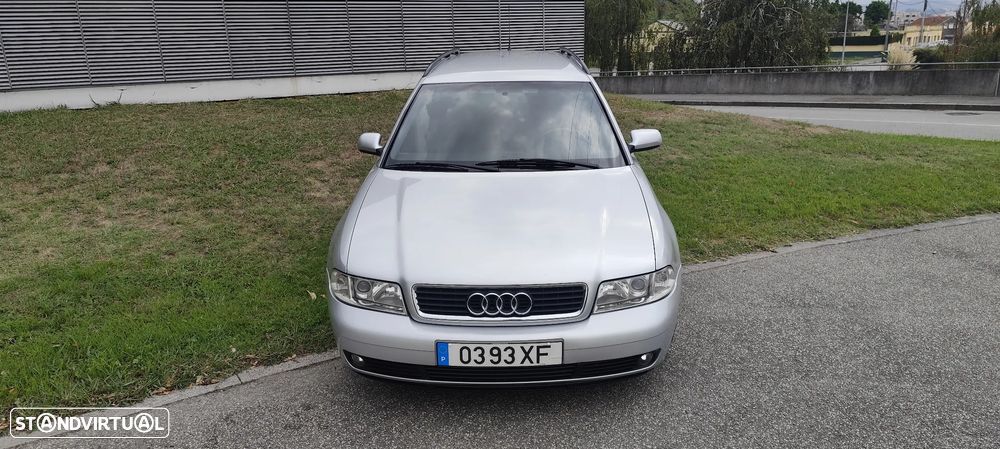 Audi A4 Avant 1.9 TDI Attraction - 2