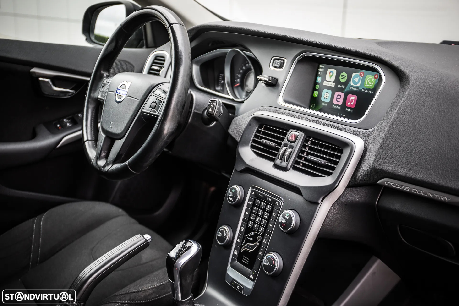 Volvo V40 Cross Country 1.6 D2 Momentum - 7