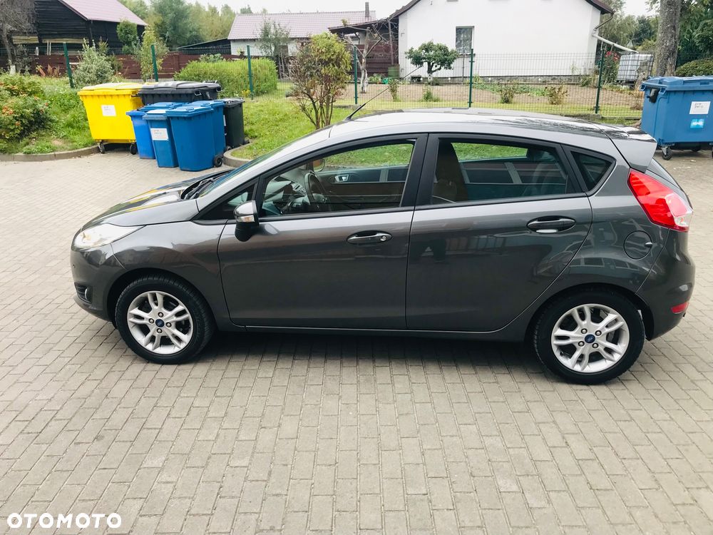 Ford Fiesta 1.0 Champions Edition - 11