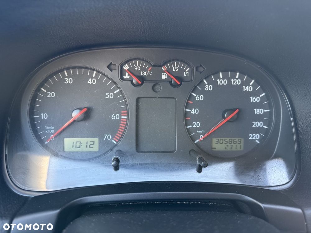 Volkswagen Golf - 17