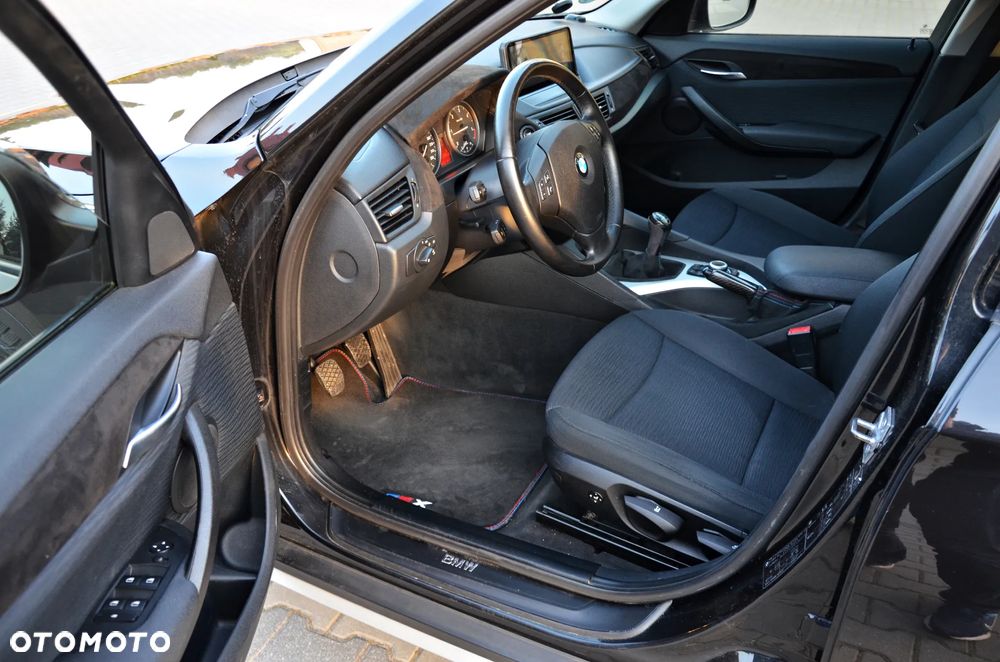 BMW X1 sDrive18d Sport Line - 7