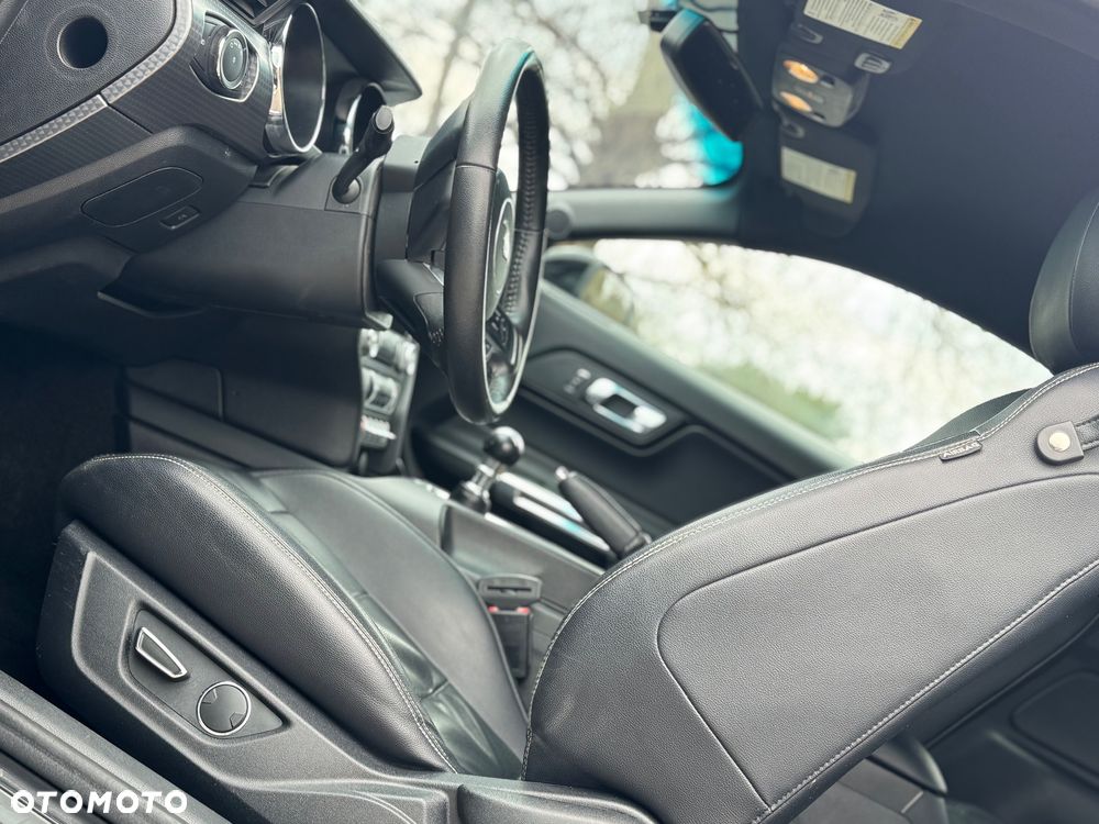 Ford Mustang 2.3 EcoBoost - 23