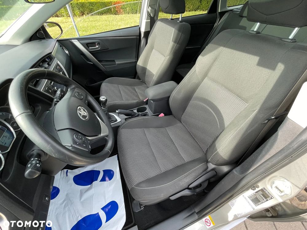 Toyota Auris 1.6 Valvematic Life - 9