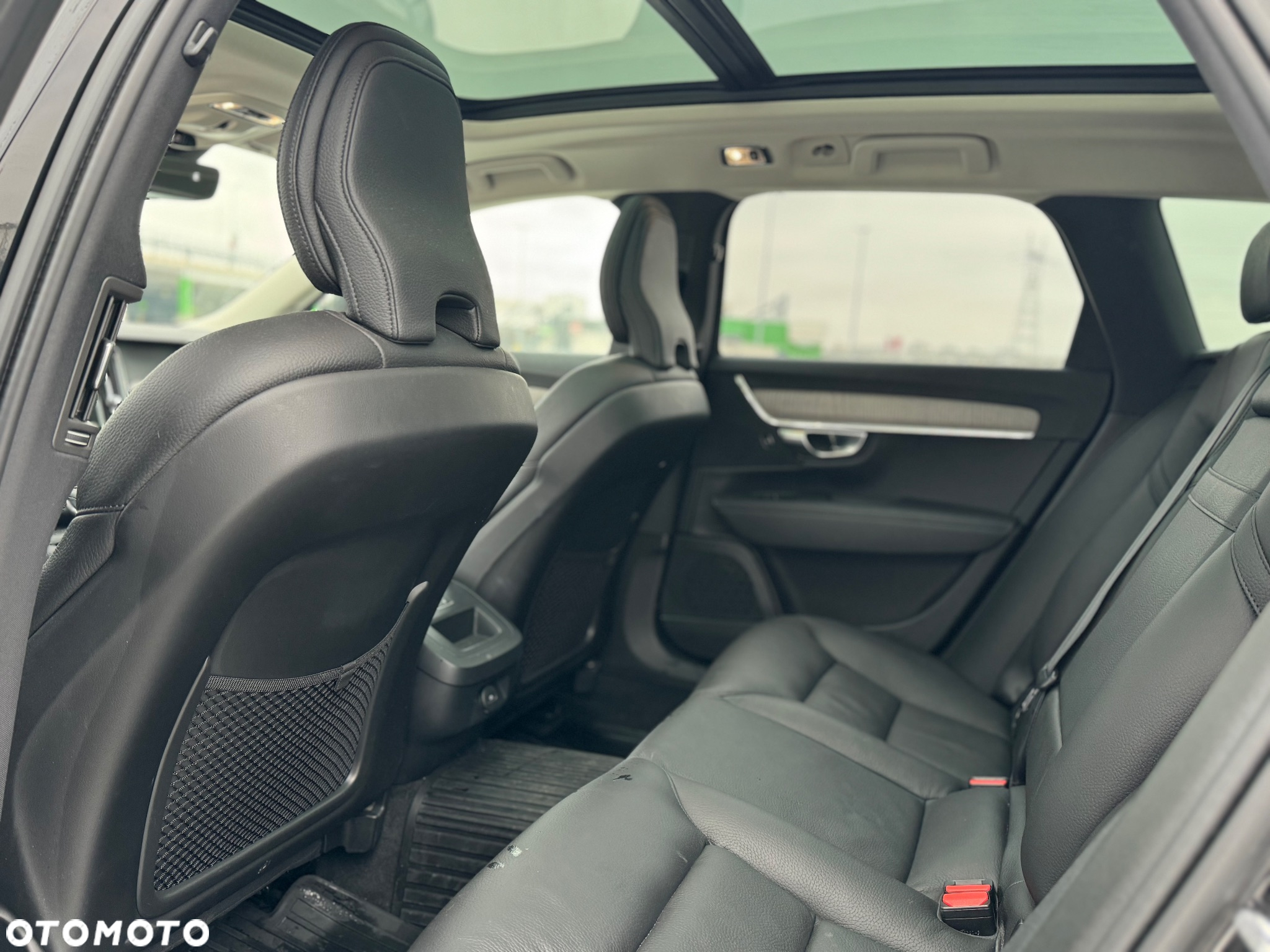 Volvo V90 Cross Country T6 AWD - 16