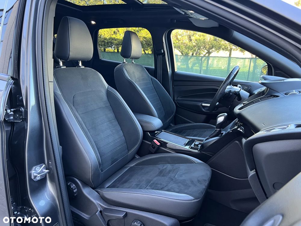 Ford Kuga 1.5 EcoBoost 4x4 ST-Line - 31