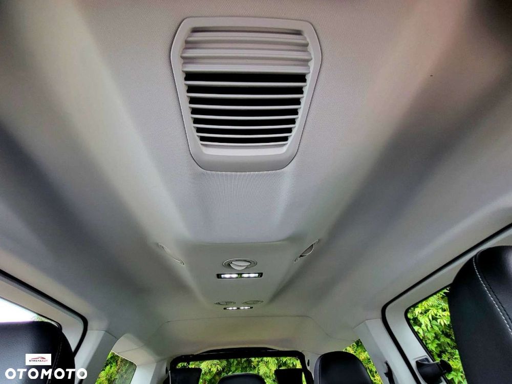Ford Tourneo Connect - 12