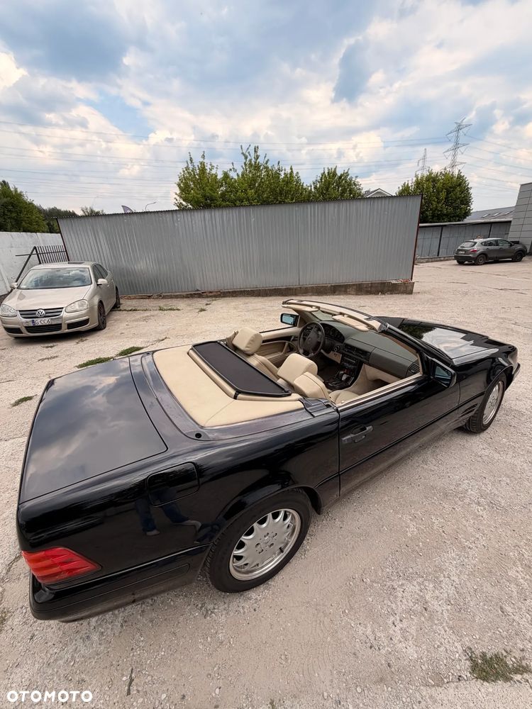 Mercedes-Benz SL - 21