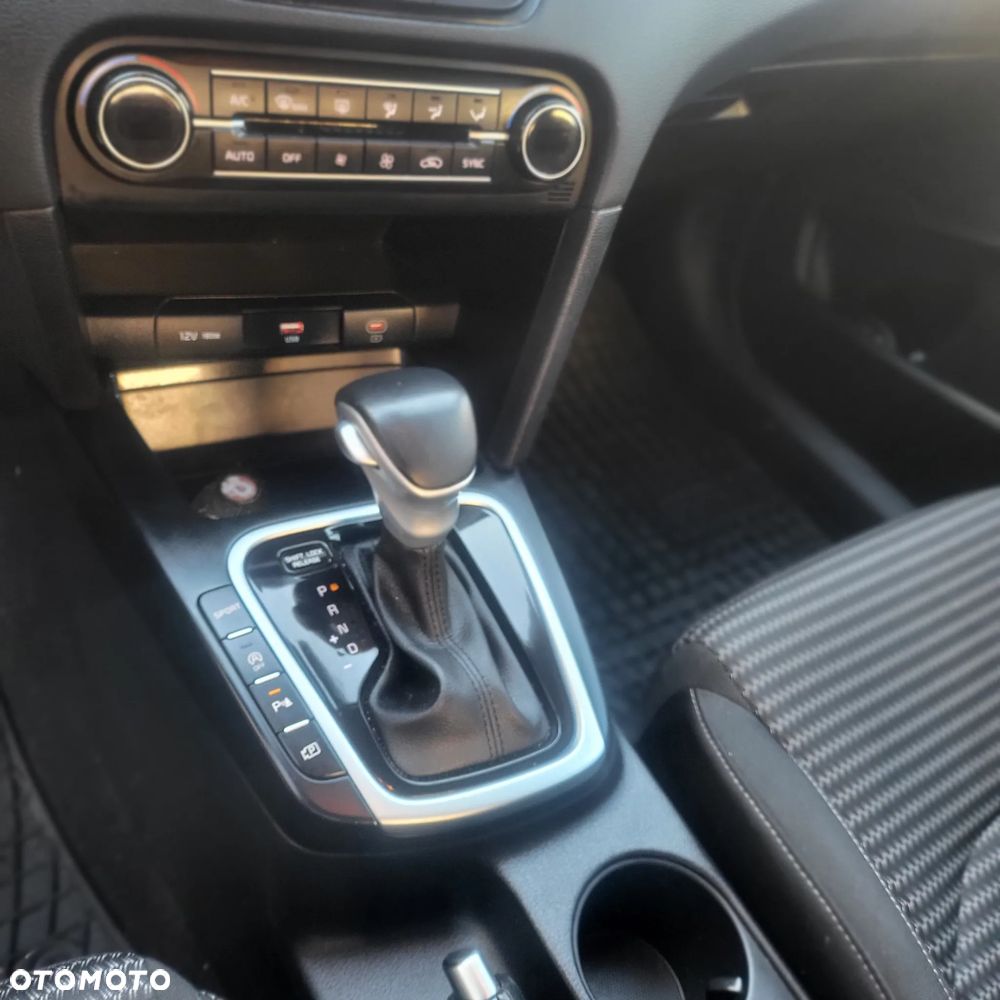 Kia XCeed - 20