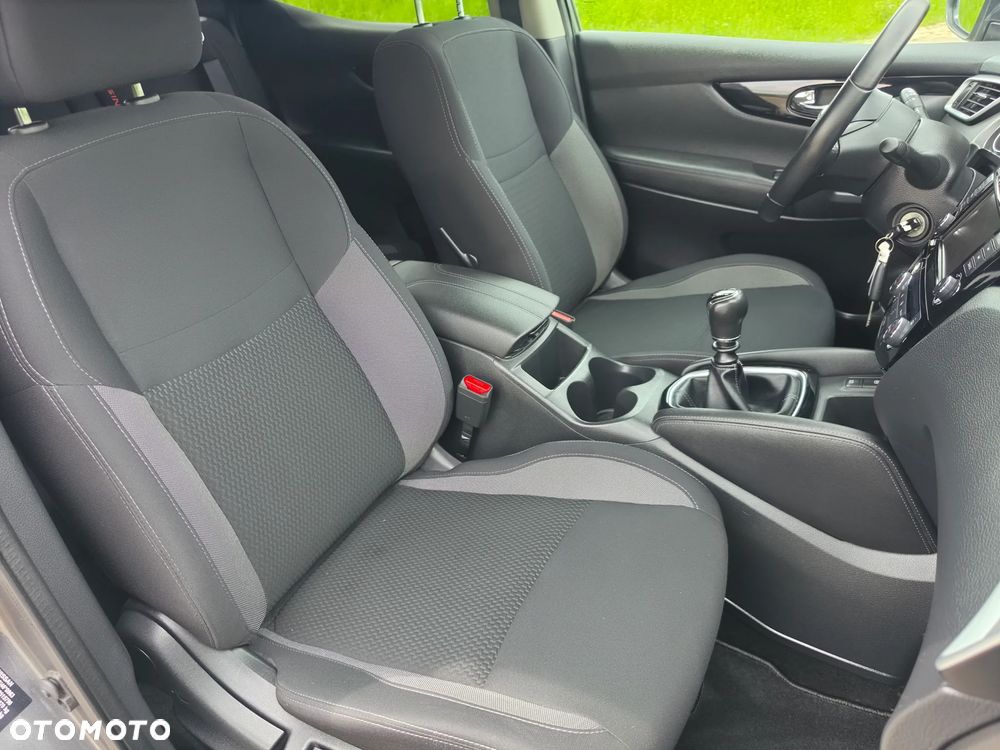 Nissan Qashqai 1.3 DIG-T N-Connecta - 34
