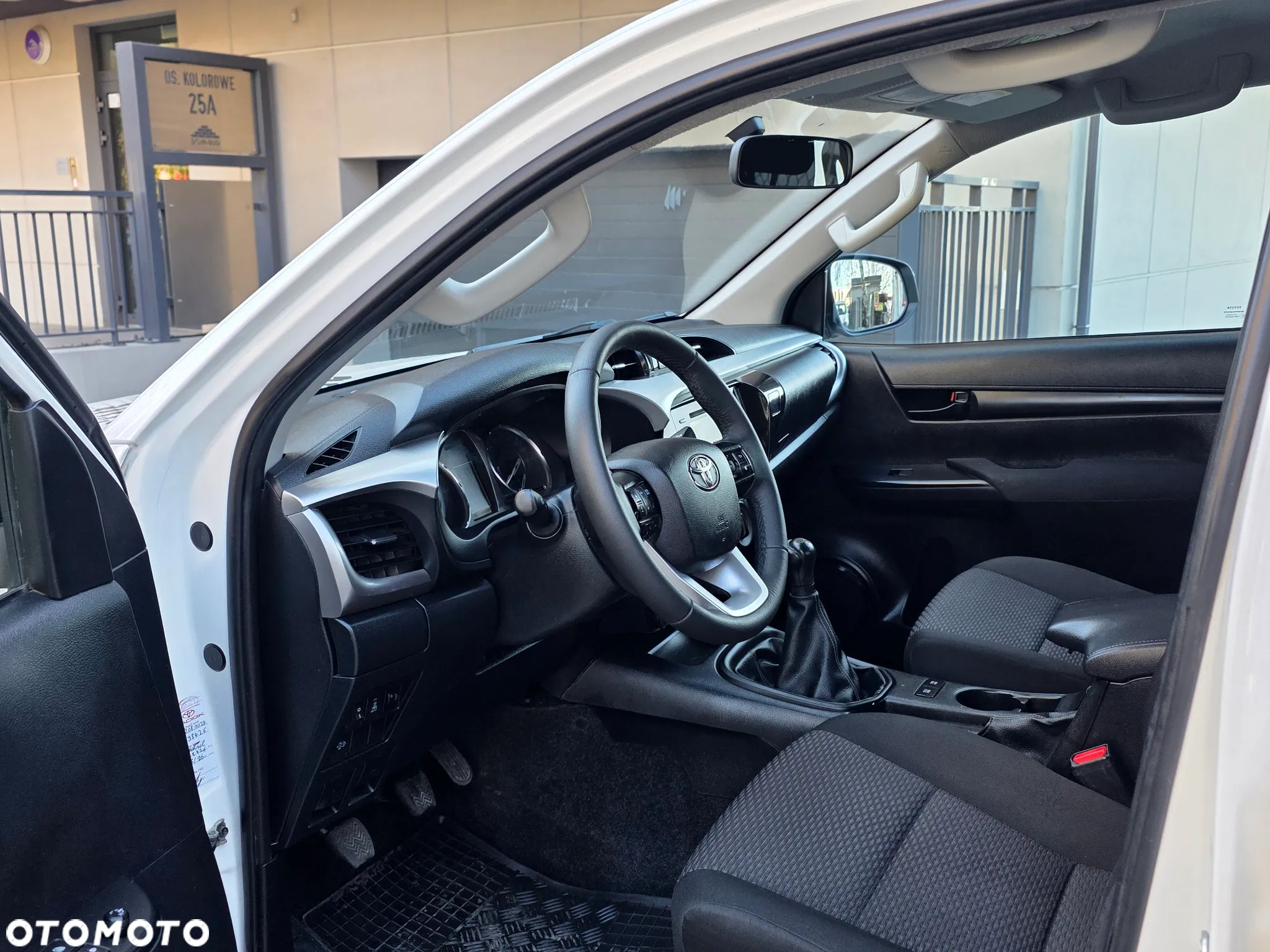 Toyota Hilux 2.4 D-4D Double Cab DLX 4x4 - 14