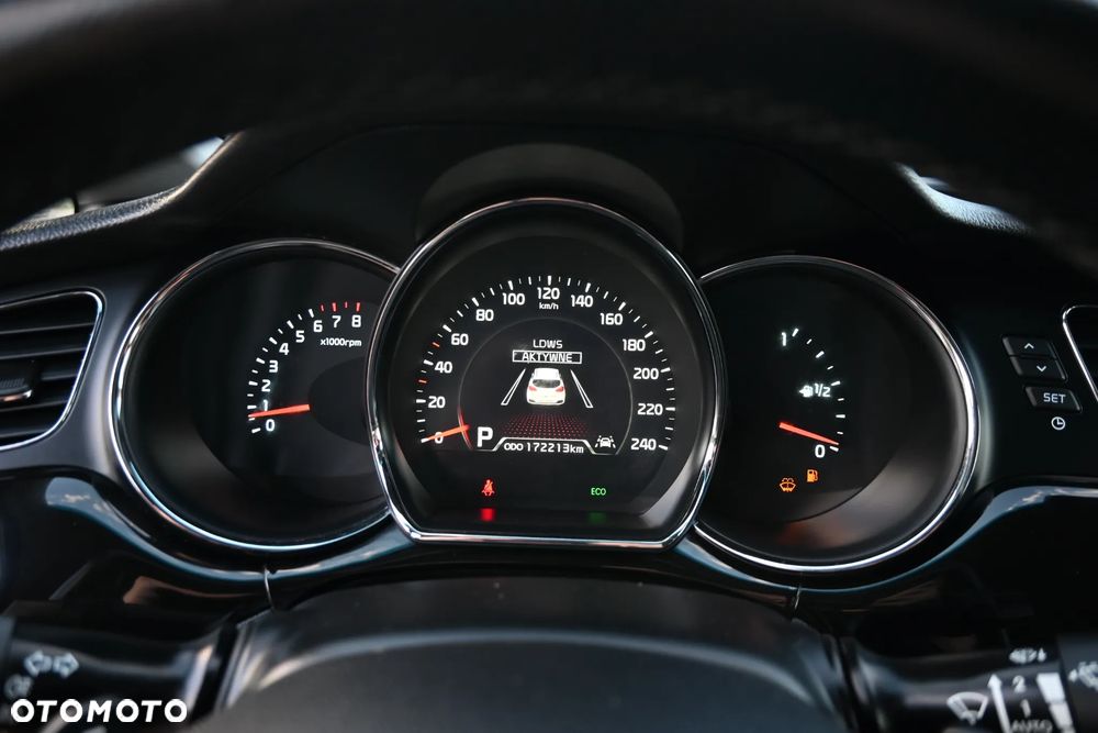Kia Ceed 1.6 GDI DCT Platinum Edition - 38